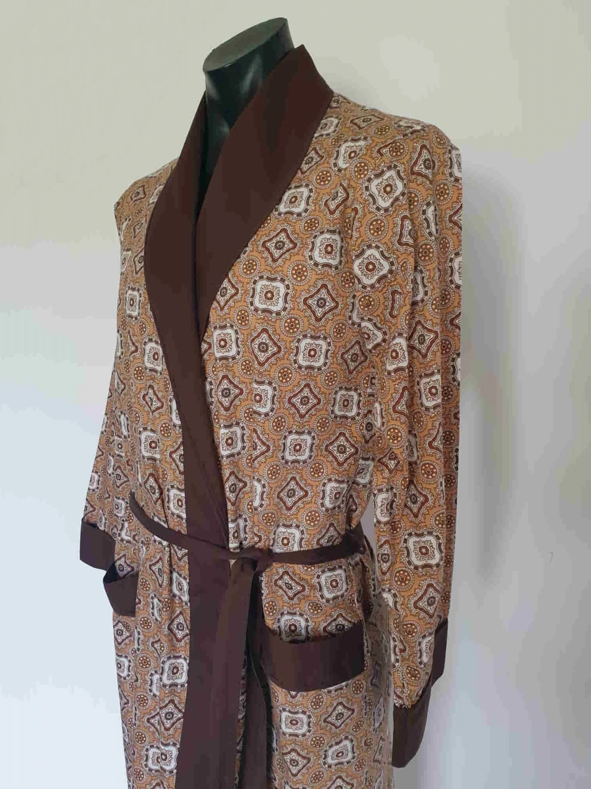 1980s Brown Summer Dressing Gown, Robe, Bedmates by Holeproof - 95 cm