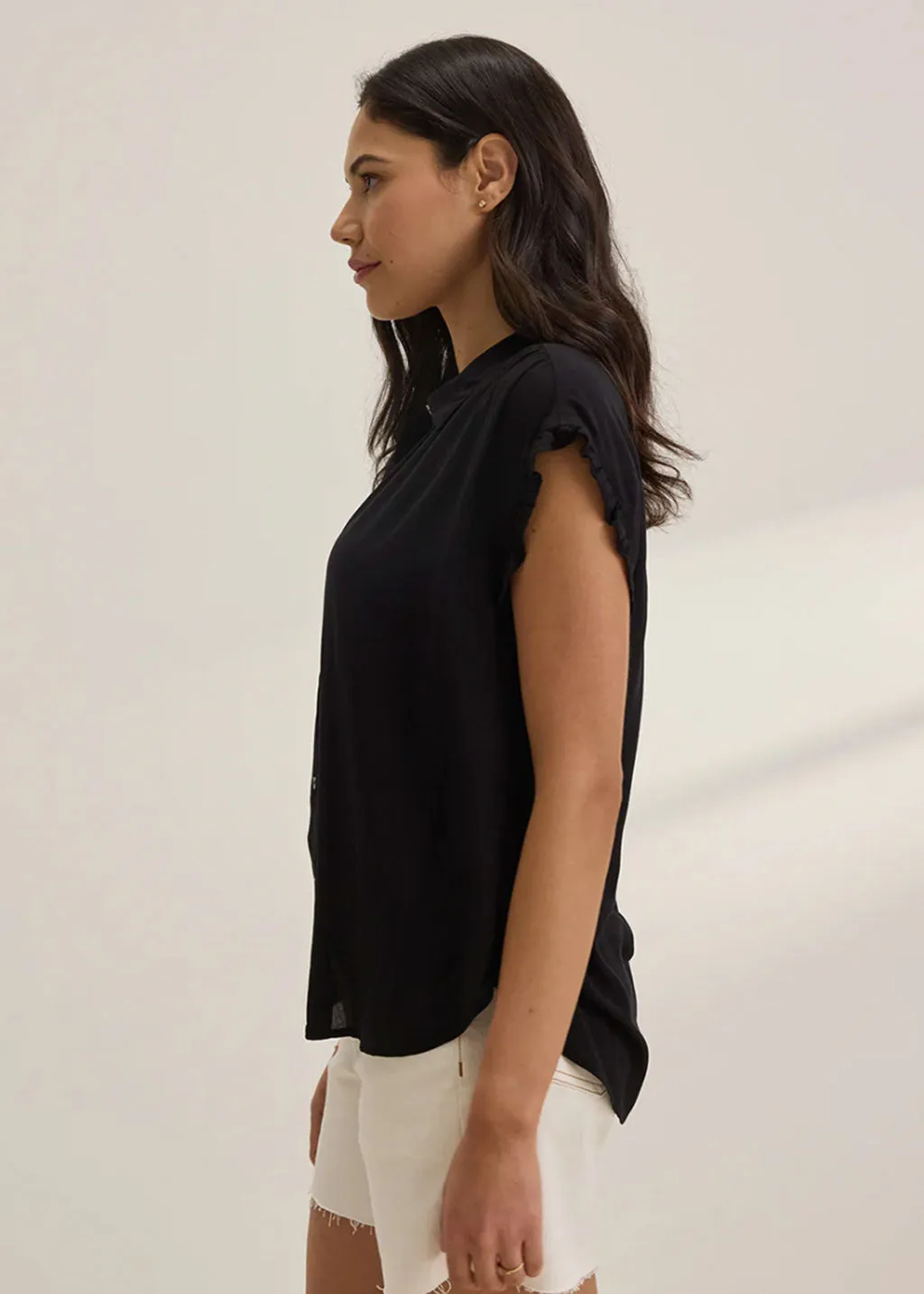 Akira Challis Top | V