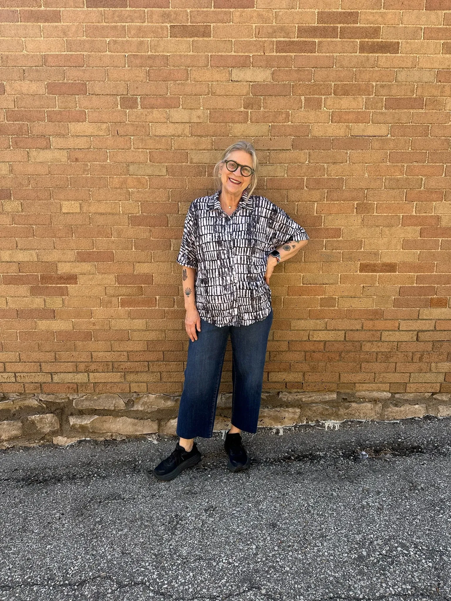 BLACK MIXED PRINT CRINKLE TOP