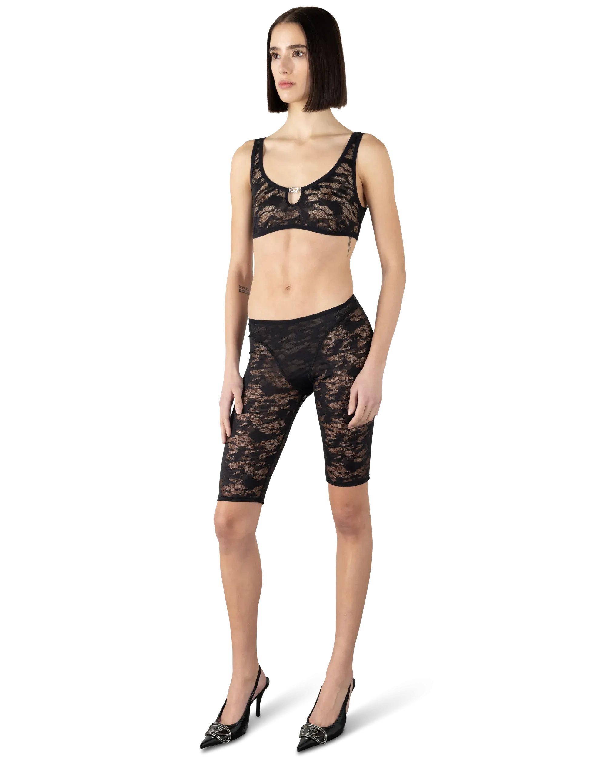 D-Oval Lace Short Short
