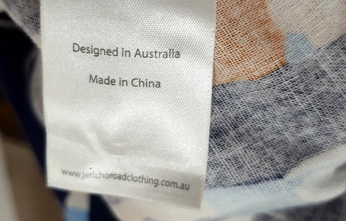 Jericho Road blue clothes line print top size 12