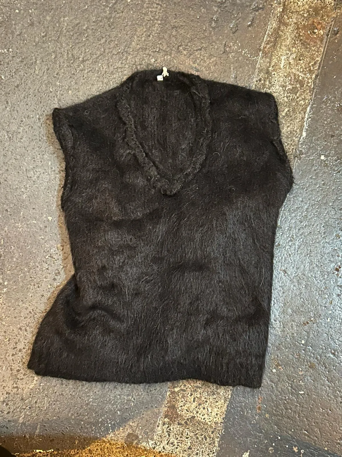 knitted V neck Vest (Alpaca) - Oatmeal