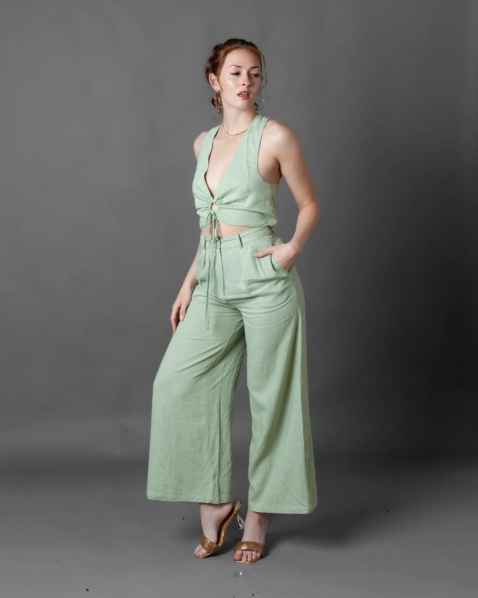 Kyoto Sleeveless Keyhole Linen Cross Back Top