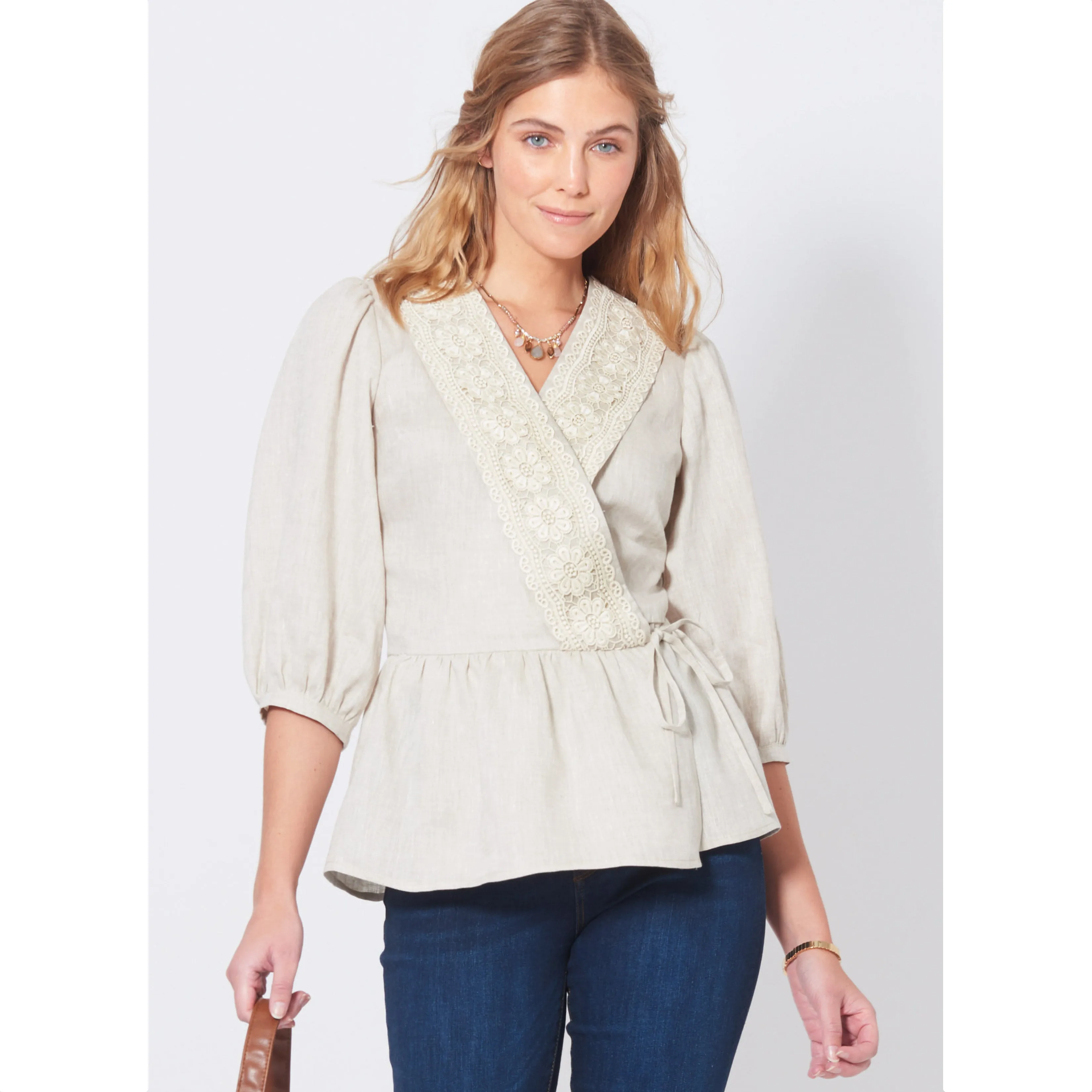 Newlook Pattern 6720 Misses' Tops