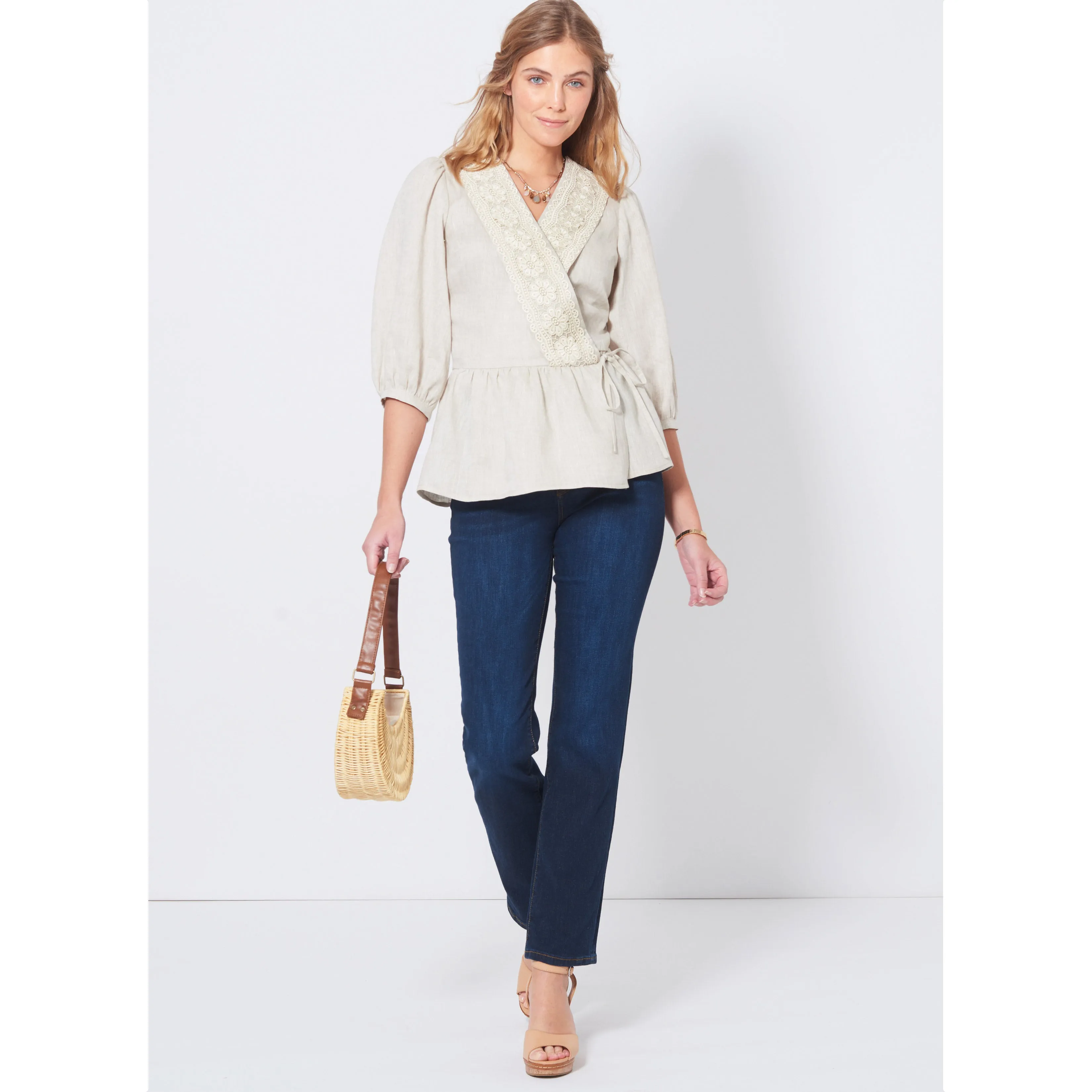 Newlook Pattern 6720 Misses' Tops